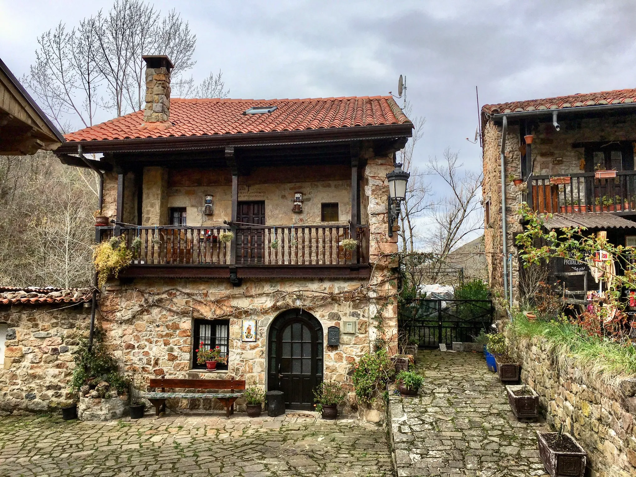 Bárcena Mayor: qué ver y cómo llegar al pueblo más bonito de Cantabria 1 Bárcena Mayor, Cantabria